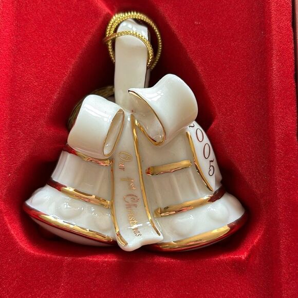 NWT Lenox Our First Christmas Together 2005‎ Bell Ornament - Picture 2 of 8